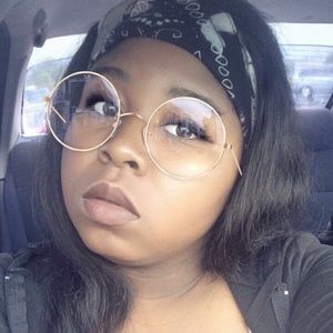 Meet your Posher, Ashanti